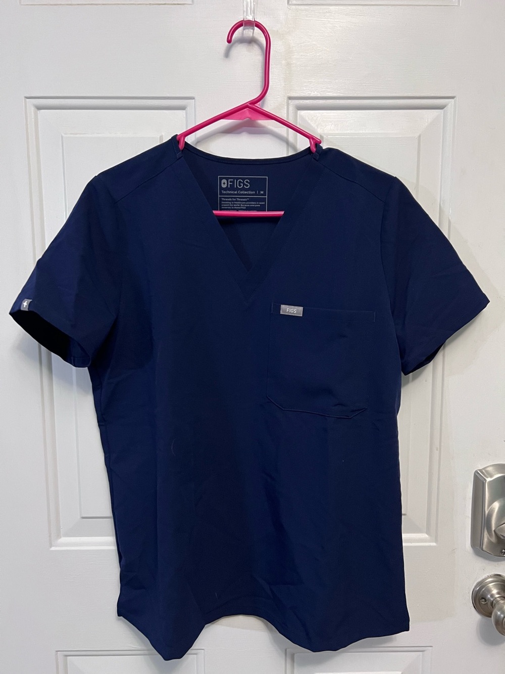 FIGS Catarina One Pocket Scrub Top Women’s M Navy Blue V Neck FW1000